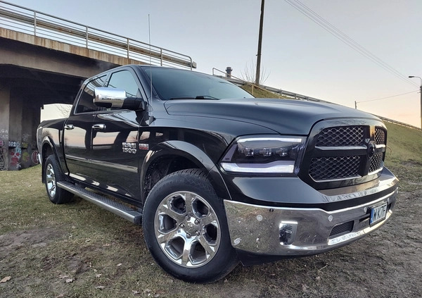 Dodge RAM cena 158000 przebieg: 159000, rok produkcji 2017 z Ząbkowice Śląskie małe 154